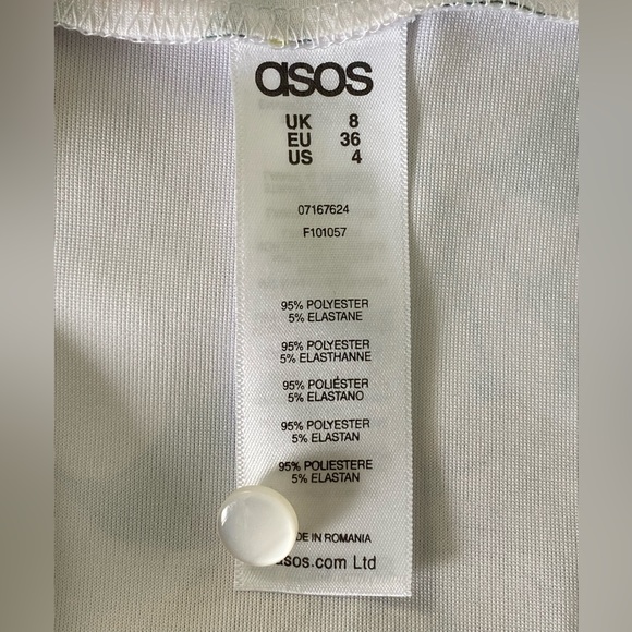 NWT ASOS Floral Dress With Fluted Sleeves Size 4 - Picture 13 of 16